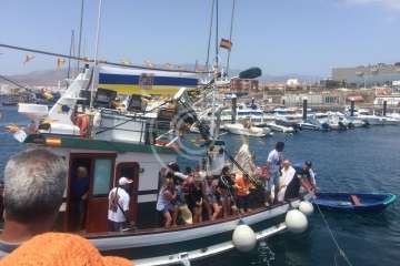 Procesión terrestre-marítimo de la Virgen del Carmen por la bahía de Melenara (Foto TA)